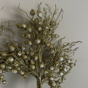 Rachel Zoe Gold Snow Covered Berry Sprays Set of 2 NEW